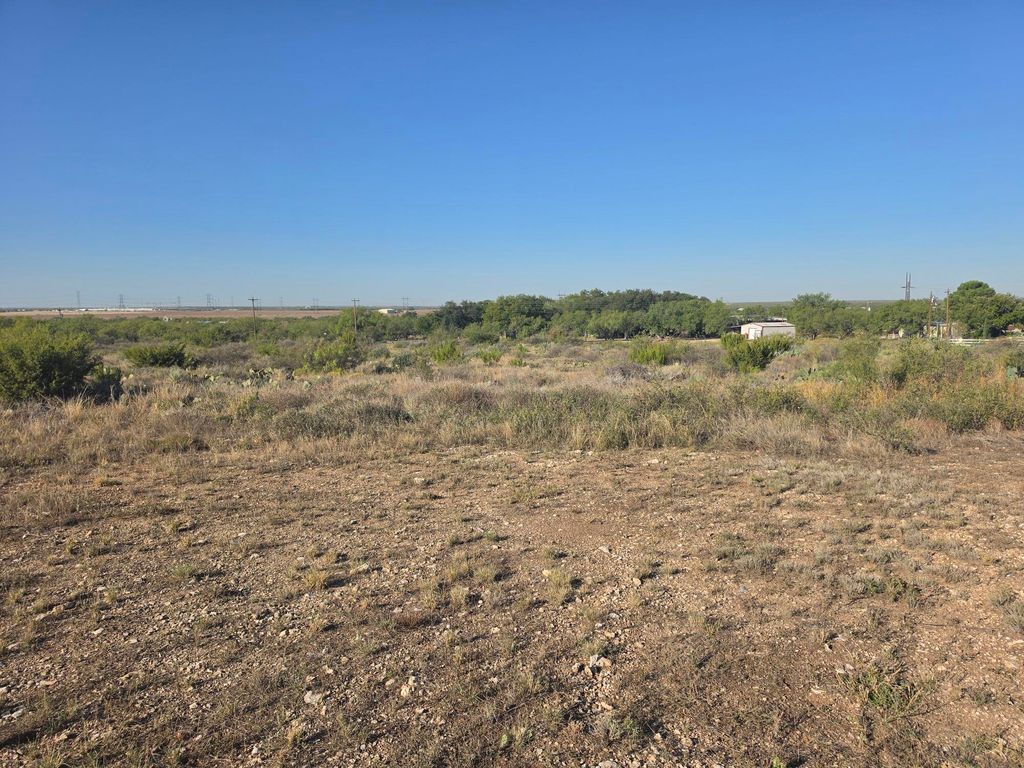 Image 17 of property listing at 7154 Dale Lane, San Angelo, TX 76905