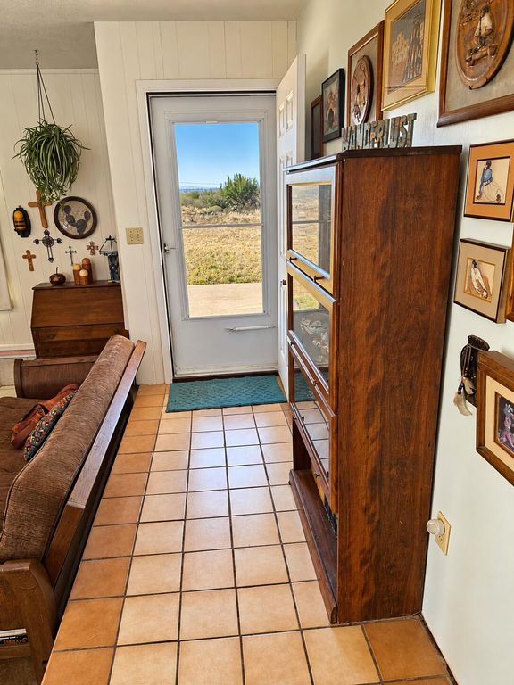 Image 2 of property listing at 7154 Dale Lane, San Angelo, TX 76905