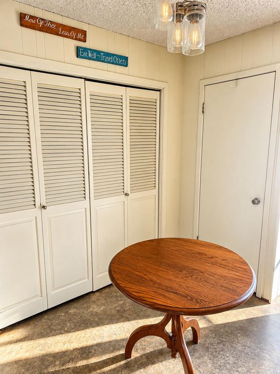 Image 5 of property listing at 7154 Dale Lane, San Angelo, TX 76905