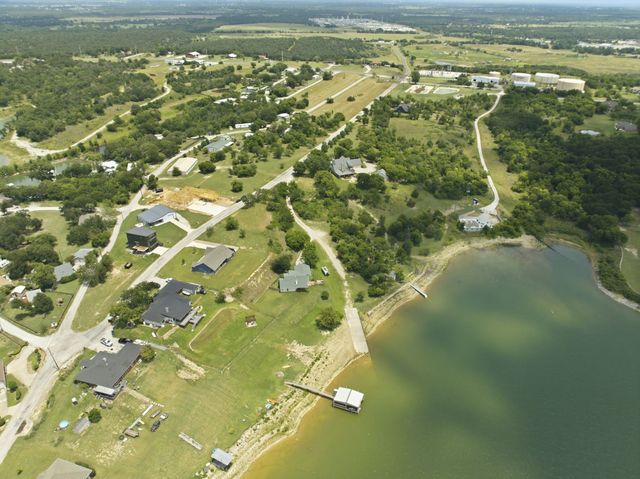 000 Twin Hills Road, Lake Bridgeport, TX 76426