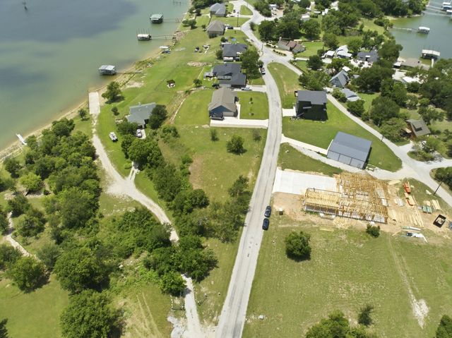 000 Twin Hills Road, Lake Bridgeport, TX 76426