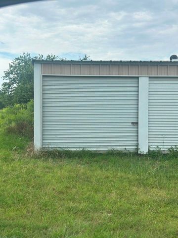 000 Twin Hills Road, Lake Bridgeport, TX 76426