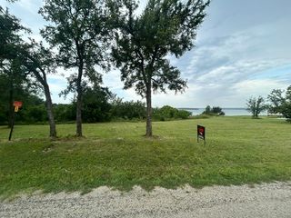 000 Twin Hills Road, Lake Bridgeport, TX 76426
