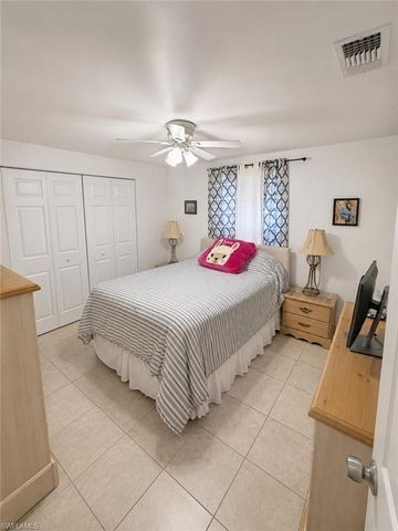 1409 NW 7th PL, Cape Coral, FL 33993