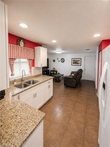 1409 NW 7th PL, Cape Coral, FL 33993