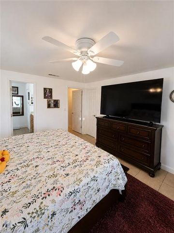 1409 NW 7th PL, Cape Coral, FL 33993