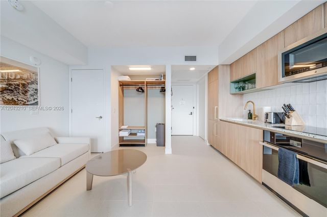 159 NE 6th Street 4212, Miami, FL 33132