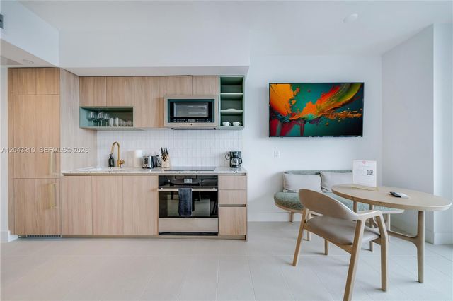 159 NE 6th Street 4212, Miami, FL 33132
