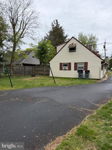 1062 TERRACE BLVD, Ewing, NJ 08618