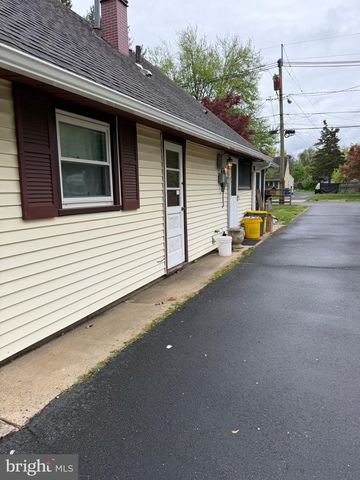 1062 TERRACE BLVD, Ewing, NJ 08618