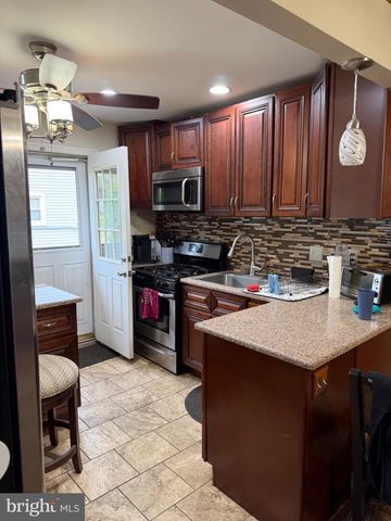 1062 TERRACE BLVD, Ewing, NJ 08618