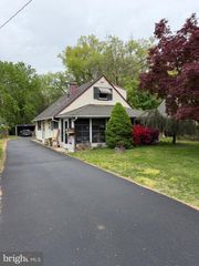 1062 TERRACE BLVD, Ewing, NJ 08618