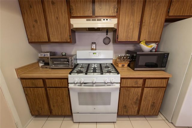 5029 LEDGEWOOD WAY, Orlando, FL 32821