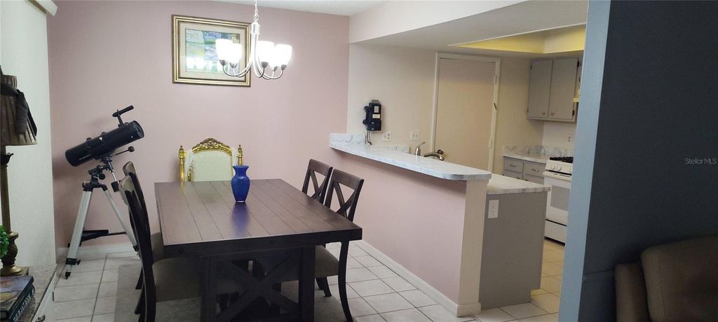 Image 12 of property listing at 5029 LEDGEWOOD WAY, Orlando, FL 32821