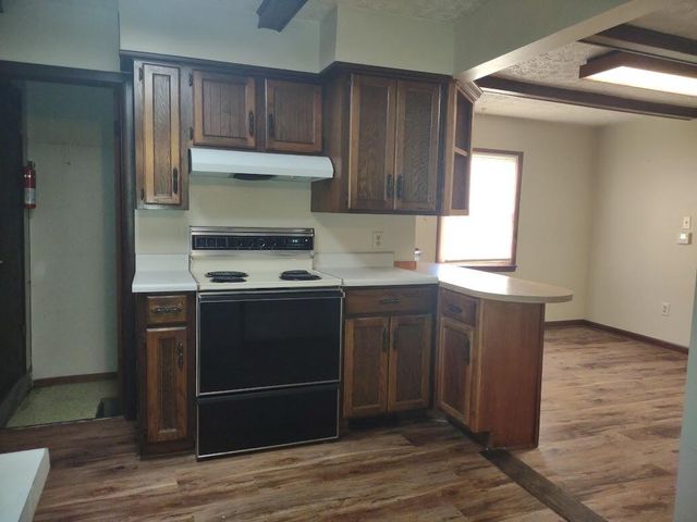 3420 E Valley Water Mill Road, Springfield, MO 65803