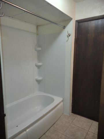 3420 E Valley Water Mill Road, Springfield, MO 65803