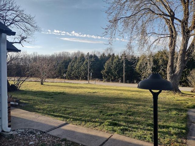 3420 E Valley Water Mill Road, Springfield, MO 65803