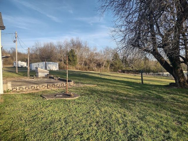 3420 E Valley Water Mill Road, Springfield, MO 65803