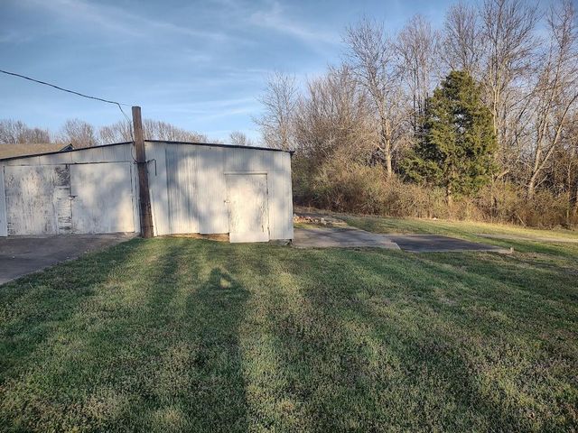 3420 E Valley Water Mill Road, Springfield, MO 65803