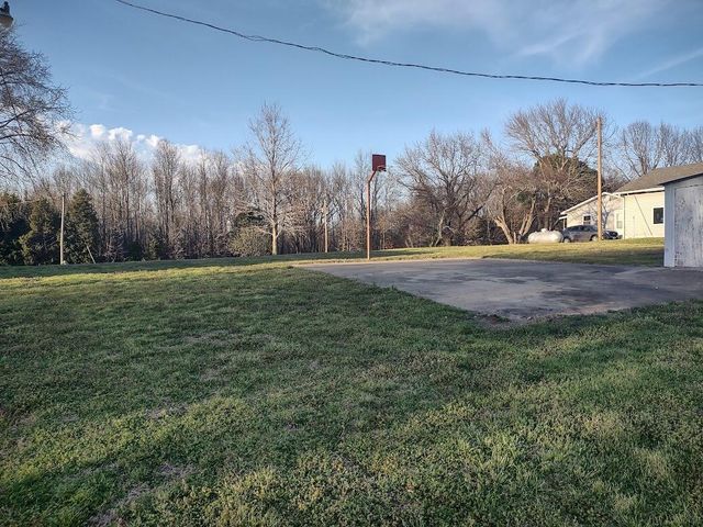 3420 E Valley Water Mill Road, Springfield, MO 65803