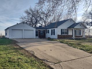 3420 E Valley Water Mill Road, Springfield, MO 65803