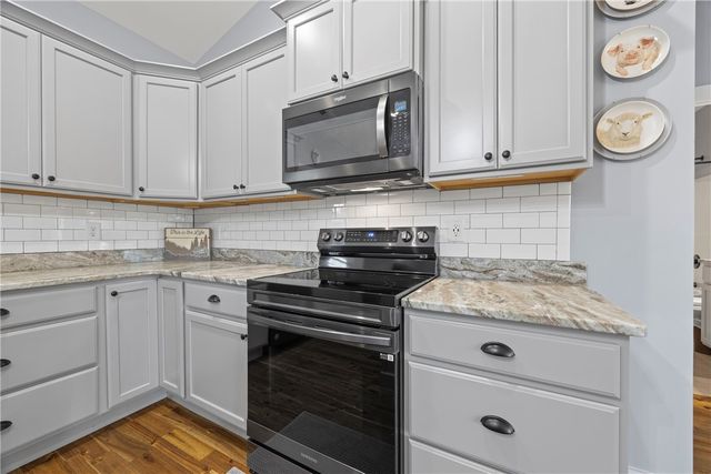 132 Cherokee Lane, Lavonia, GA 30553