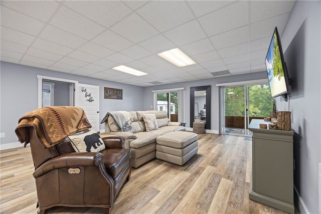 132 Cherokee Lane, Lavonia, GA 30553