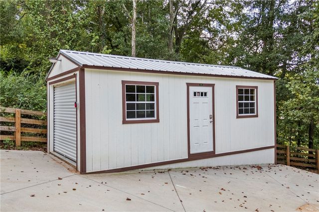 132 Cherokee Lane, Lavonia, GA 30553