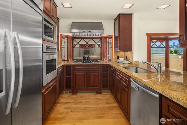 371 W Olympic Place, Seattle, WA 98119