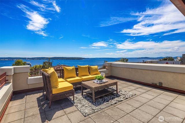 371 W Olympic Place, Seattle, WA 98119