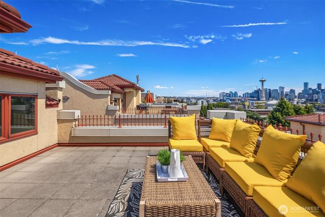 371 W Olympic Place, Seattle, WA 98119