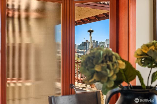 371 W Olympic Place, Seattle, WA 98119