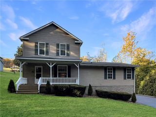 343 Mount Jackson Rd, North Beaver Twp, PA 16102