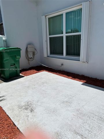 3745 SW 59th Avenue 124, Davie, FL 33314
