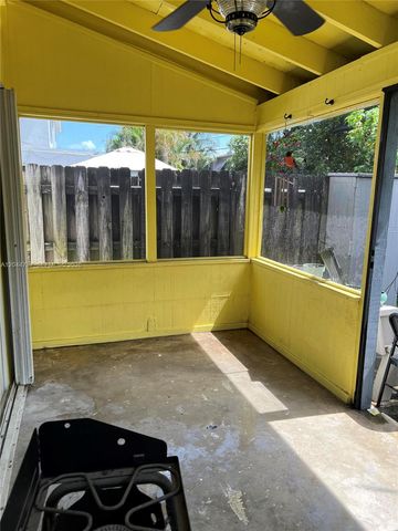 3745 SW 59th Avenue 124, Davie, FL 33314