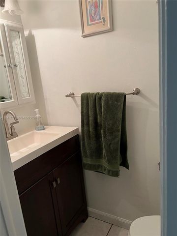 3745 SW 59th Avenue 124, Davie, FL 33314