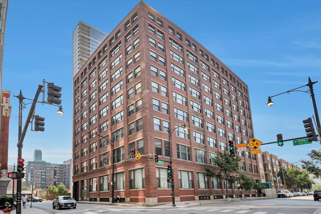 801 S Wells Street 303, Chicago, IL 60607