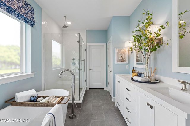 28 Tee Place, Neptune Township, NJ 07753