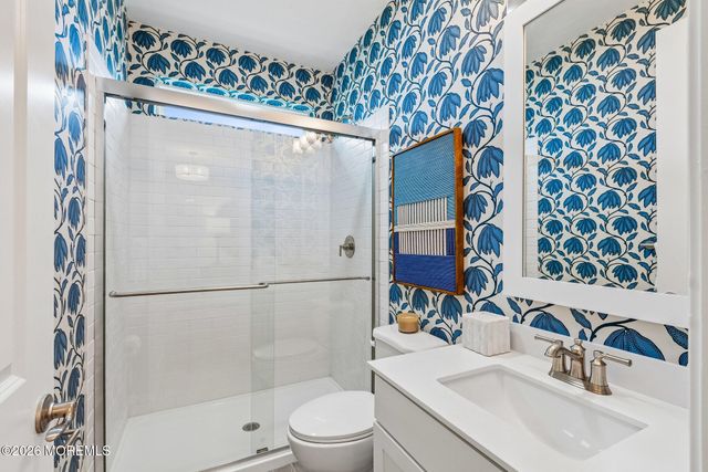 28 Tee Place, Neptune Township, NJ 07753