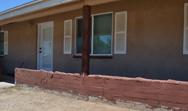 44 N MOUNTAIN Road 5, Apache Junction, AZ 85120