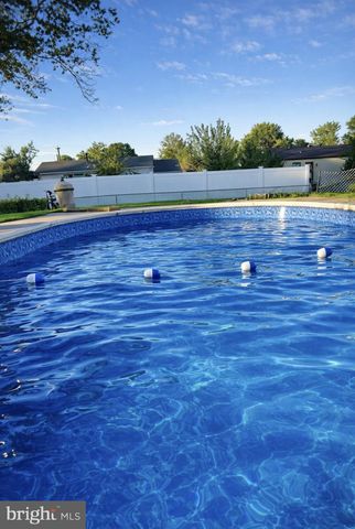 610 OGDEN DR, Westampton, NJ 08060