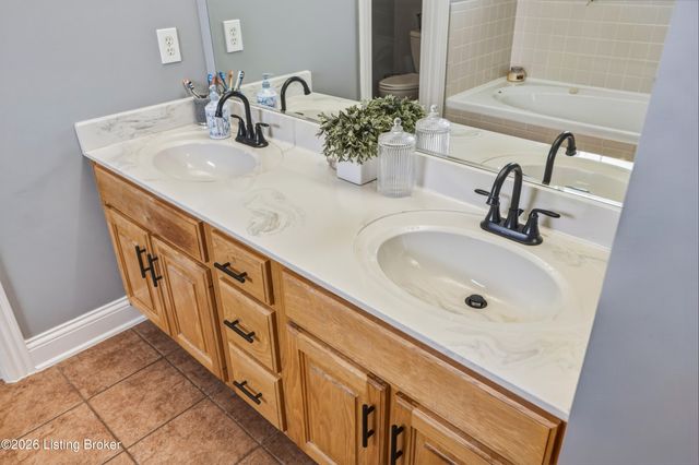 46 Rimrock Ct, Elizabethtown, KY 42701