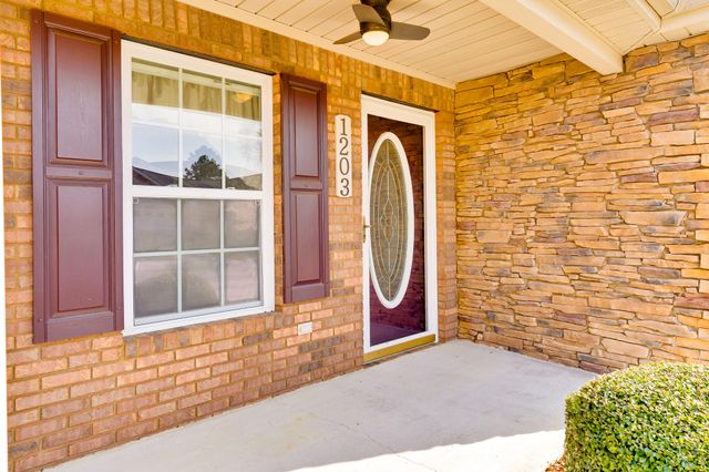 1203 Applebrook Drive, Rossville, GA 30741