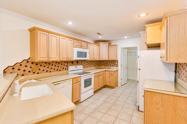 1203 Applebrook Drive, Rossville, GA 30741