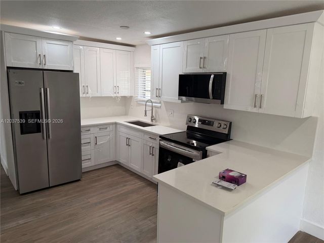 2910 NW 25th Street, Fort Lauderdale, FL 33311
