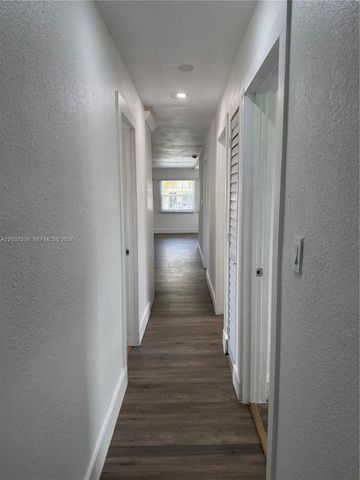 2910 NW 25th Street, Fort Lauderdale, FL 33311