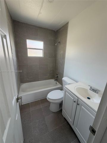 2910 NW 25th Street, Fort Lauderdale, FL 33311