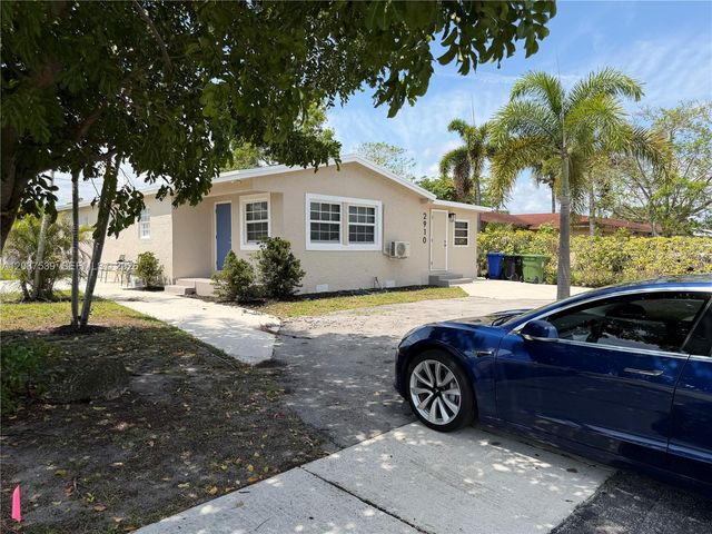 2910 NW 25th Street, Fort Lauderdale, FL 33311