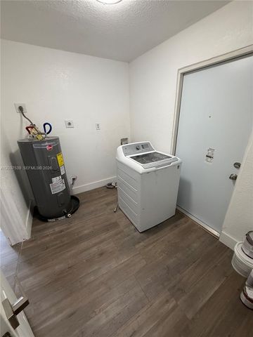 2910 NW 25th Street, Fort Lauderdale, FL 33311