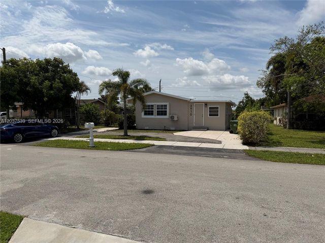 2910 NW 25th Street, Fort Lauderdale, FL 33311